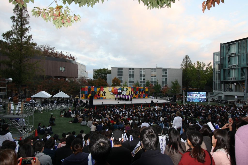 関西大学（学園祭）で使用された200インチ大型LEDビジョン