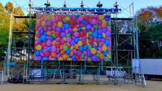 400インチ屋外LEDビジョン ドライブインシアター | 大型LEDビジョン 