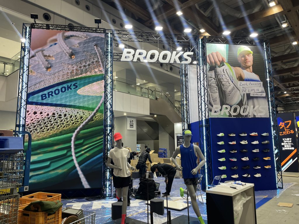 縦長LEDビジョンレンタル