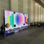 200インチLED