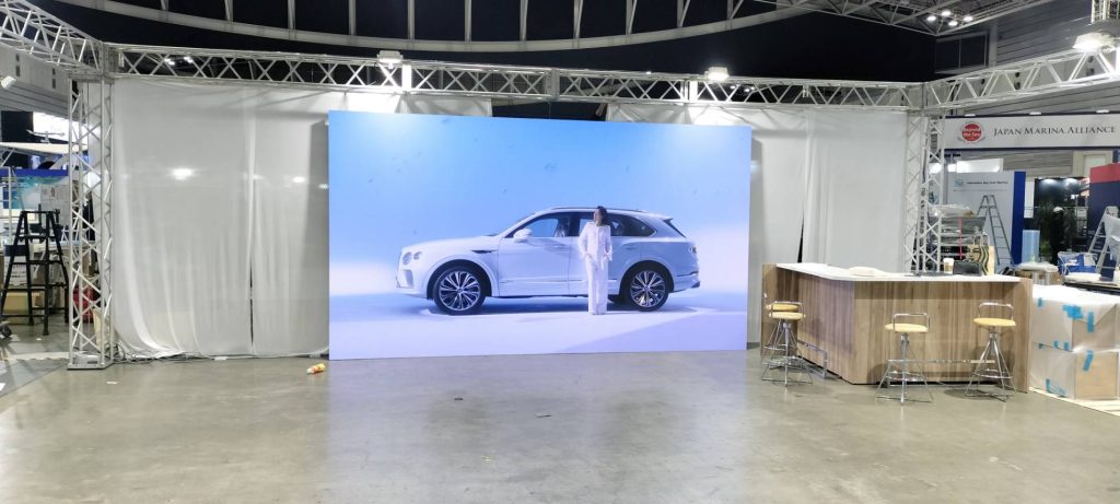 200インチ　パシフィコ横浜展示会